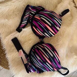 PINK Victoria's Secret Multicolor Striped Bra